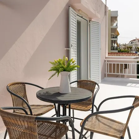 Rhodes Garden Retreat Hébergement de vacances Rhodes City