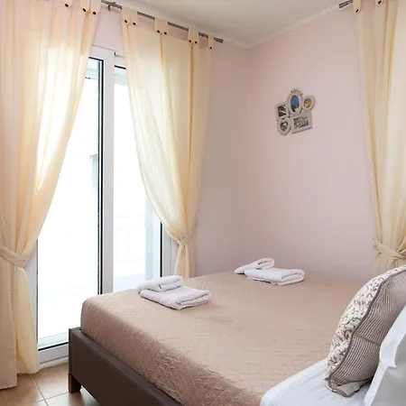 Feriehus Rhodes Garden Retreat *