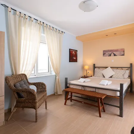 Rhodes Garden Retreat Feriehus