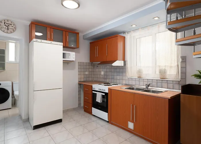 بيت للعطل Rhodes Garden Retreat