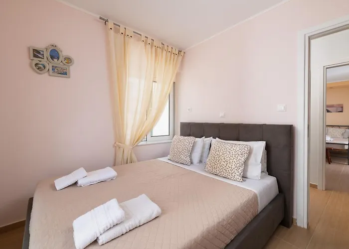 Rhodes Garden Retreat Nyaraló